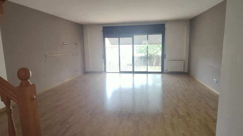Foto eb65526d-0374-40e4-9246-1b8cff32fd3e. Casa adossada amb calefacció aparcament a Santa Maria Vilanova i la Geltrú