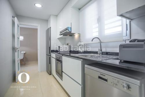 Foto 0912d3d9-9efb-4ce0-a71b-3a085adf0354. Apartament amb calefacció aparcament piscina a Sol Park Oropesa del Mar