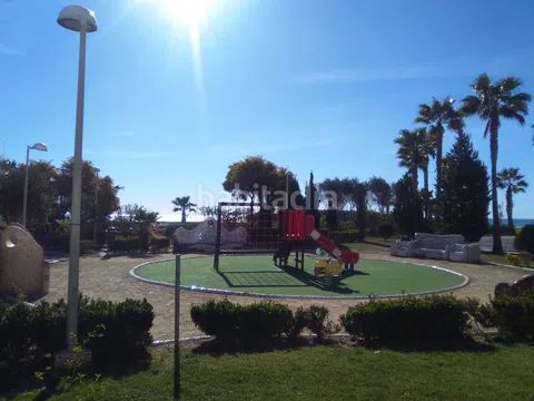 Foto df8dd55a-8ef1-4610-8b39-1f3fb0f6d1f9. Apartament amb aparcament piscina a Vista Mar Oropesa del Mar