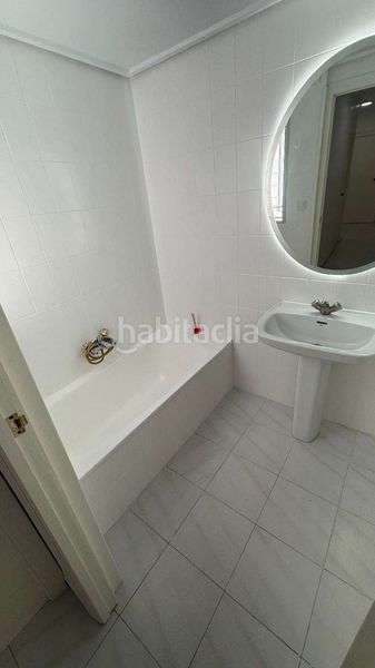 Foto 85d9cb45-aa88-456d-b471-66d4a300a404. Semi detached house in Playa Burriana