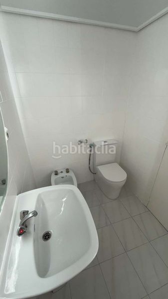 Foto c044c374-8a20-4280-876e-6b9b16cff633. Semi detached house in Playa Burriana