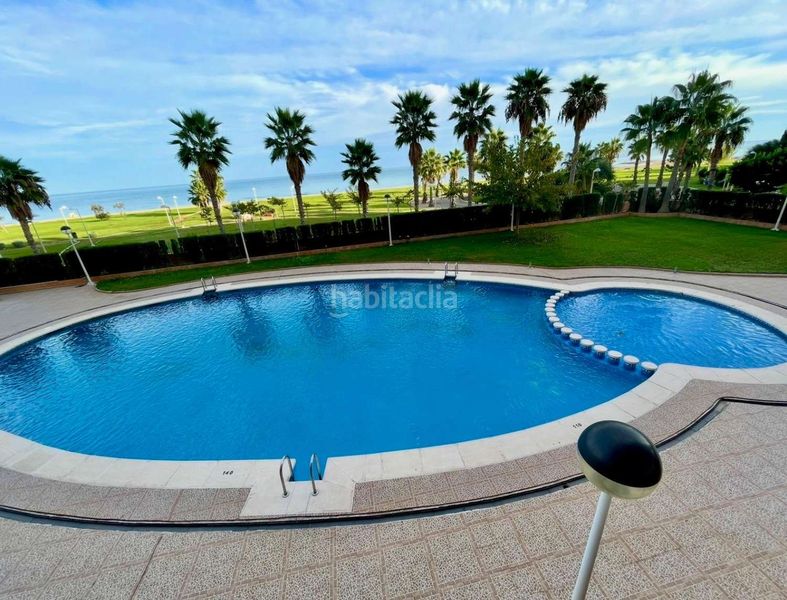 Foto aca40c1d-9d7f-4834-a254-7c2ec3ffb37c. Apartament amb piscina a Cala Blanca Oropesa del Mar
