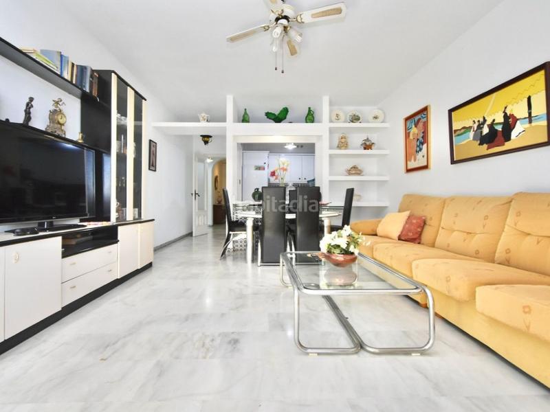 Foto 2d34454b-a9ec-4a60-b093-d2f7d5caa0fd. Piso  en venta exclusiva en castillo sohail primera linea en Fuengirola