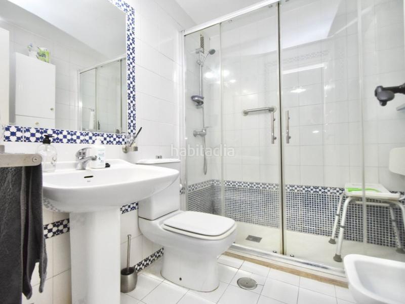Foto b62acf32-f868-4f74-b294-b46136a3e227. Piso  en venta exclusiva en castillo sohail primera linea en Fuengirola