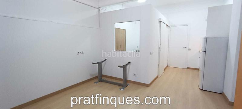 Foto fe1df287-529e-4157-9320-549cdd3e3a80. Affitto locale commerciale in Centre Prat de Llobregat (El)