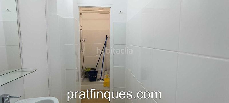 Foto 11ebeb63-3a1e-409a-8878-b2ee9dc841ee. Alquiler local comercial local en alquiler en pleno casco antiguo en Prat de Llobregat (El)