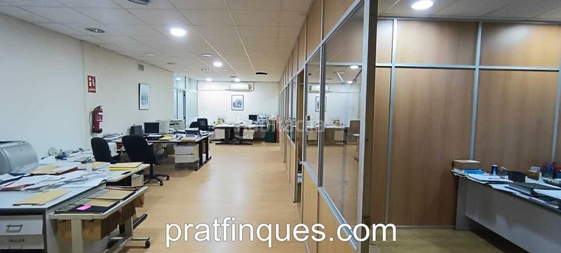 Foto b3c108fc-c7e2-45bd-a585-04286f75ad60. Locale commerciale con riscaldamento in Centre Prat de Llobregat (El)
