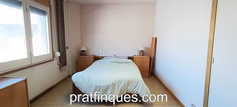 Foto 25c8bf60-1b0e-4896-ab9e-2eee151b655c. Casa adossada amb calefacció aparcament a Centre Prat de Llobregat (El)