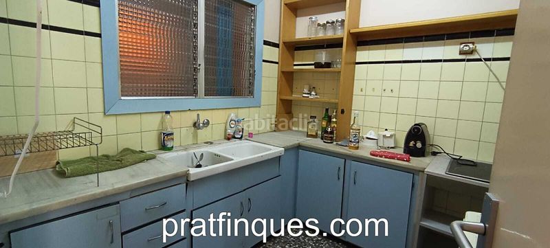 Foto 2f7f0d95-6329-416c-9d71-70e941c89bfb. Casa adossada amb calefacció aparcament a Centre Prat de Llobregat (El)