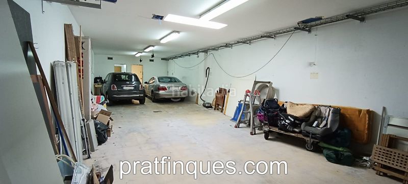 Foto 55d9a090-ab53-49ff-b78a-f840f78d1b4e. Casa adossada amb calefacció aparcament a Centre Prat de Llobregat (El)