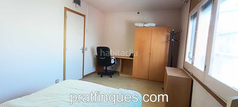 Foto b818fc23-34a5-4fec-917e-b009851d8032. Casa adossada amb calefacció aparcament a Centre Prat de Llobregat (El)