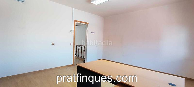 Foto 99da2554-60c9-4a6c-bb4e-4defe0e85b9d. Casa adosada una casa con alma en el corazón del casc antic – ¡da vida a tu proyecto soñado! en Prat de Llobregat (El)