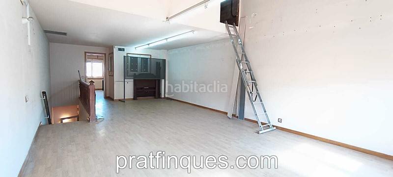 Foto cfdf197a-1549-4fbf-9ca1-be1d54a0cc12. Casa adosada una casa con alma en el corazón del casc antic – ¡da vida a tu proyecto soñado! en Prat de Llobregat (El)