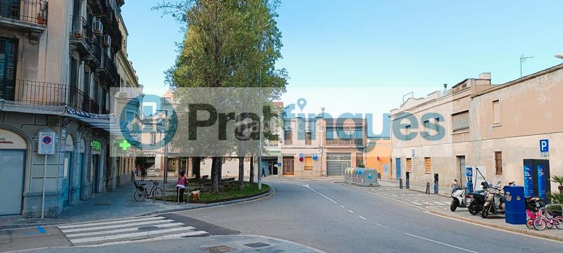 Foto c1e14083-f5d5-4790-8c03-be7887fcdb22. Terreny residencial a Centre Prat de Llobregat (El)