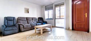 Pis a Centre. Oportunidad en el centro de el prat – luminoso y listo para entr