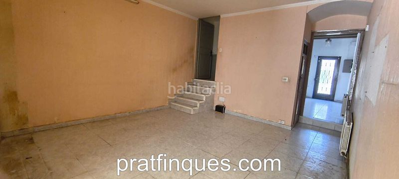 Foto 37be9599-d989-463d-b94e-877bf09a6980. Casa amb calefacció a Centre Prat de Llobregat (El)