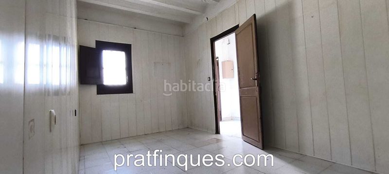 Foto 42c299f4-a2c4-4584-9729-d87ccd1b1602. Casa amb calefacció a Centre Prat de Llobregat (El)