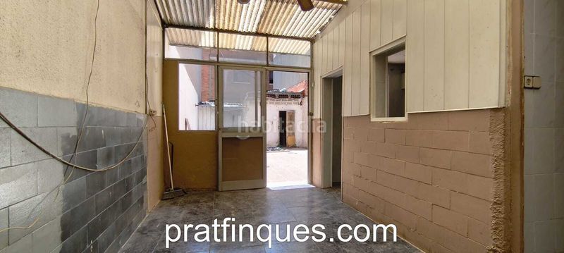 Foto 77fe5243-d4b3-49f4-8d34-278ea277c281. Casa amb calefacció a Centre Prat de Llobregat (El)