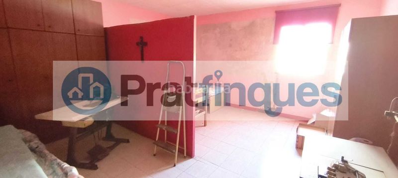 Foto 15dd9548-5cfa-4280-8679-c8ffe195761d. Casa amb calefacció a Centre Prat de Llobregat (El)