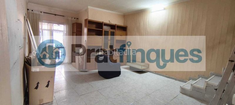 Foto baafc83f-5187-4188-b9fe-5cd84c7e5ca8. Casa amb calefacció a Centre Prat de Llobregat (El)