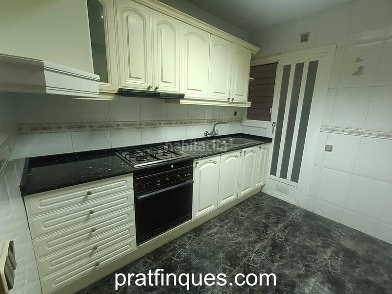 Foto 35ee65b8-5a16-45e6-80b0-a08ff2b42f9e. Pis a Estruch-Eixample Prat de Llobregat (El)