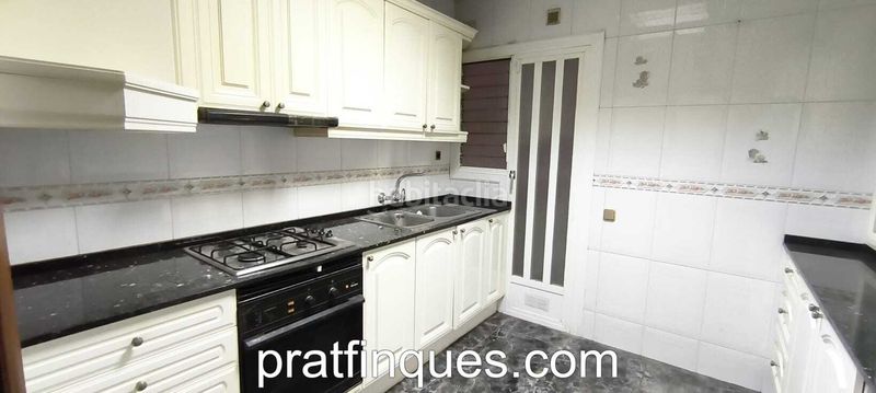 Foto cf9f1626-9855-43d8-826f-8bc282a30c39. Pis a Estruch-Eixample Prat de Llobregat (El)