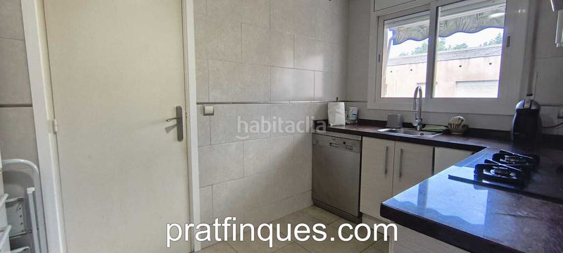 Foto 949bd189-13c7-4f57-8aed-f834bbf6d8f5. Pis amb calefacció a Sant Cosme-La Granja Prat de Llobregat (El)