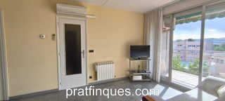 Etagenwohnung in Sant Cosme-La Granja. Luminosidad, confort y vistas despejadas: tu nuevo hogar te espe