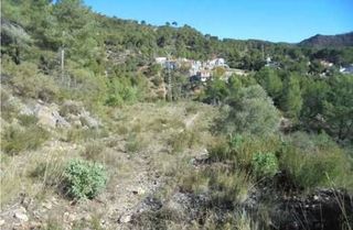 Terreno residencial en Montornés-Las Palmas-El Refugio. Solar en venta en benicasim/benicàssim (castellón) parreta alta