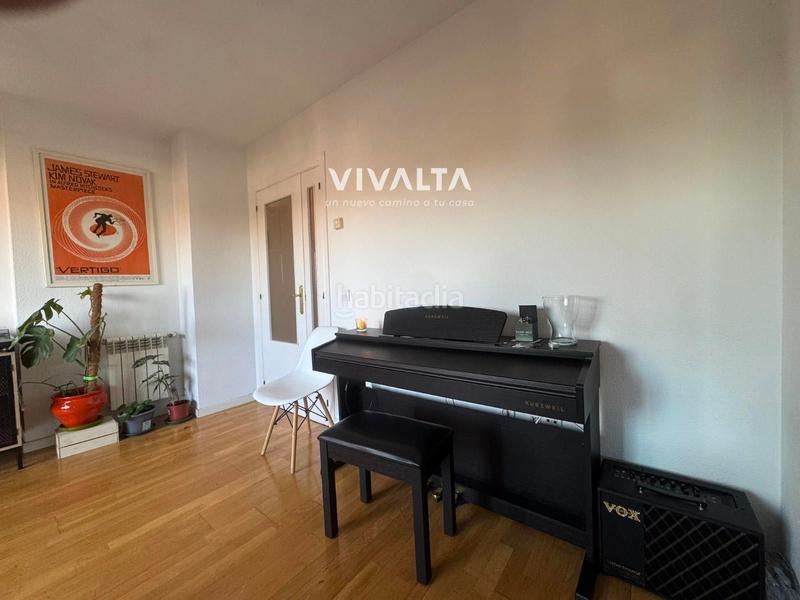 Foto 0636ba46-0086-4607-9156-44514f32fe1a. Attico con riscaldamento parcheggio piscina in Orcasitas Madrid