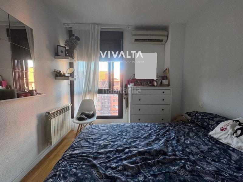 Foto a4003565-5a1f-4280-beb3-8bf8ce0907d5. Attico con riscaldamento parcheggio piscina in Orcasitas Madrid