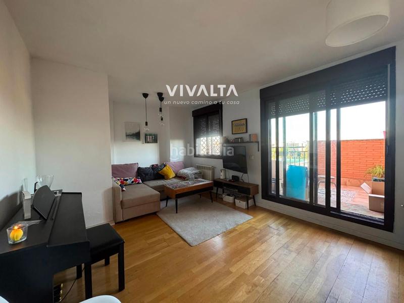 Foto e6cdd397-e961-4f87-b1c4-50c0cf8f2039. Attico con riscaldamento parcheggio piscina in Orcasitas Madrid