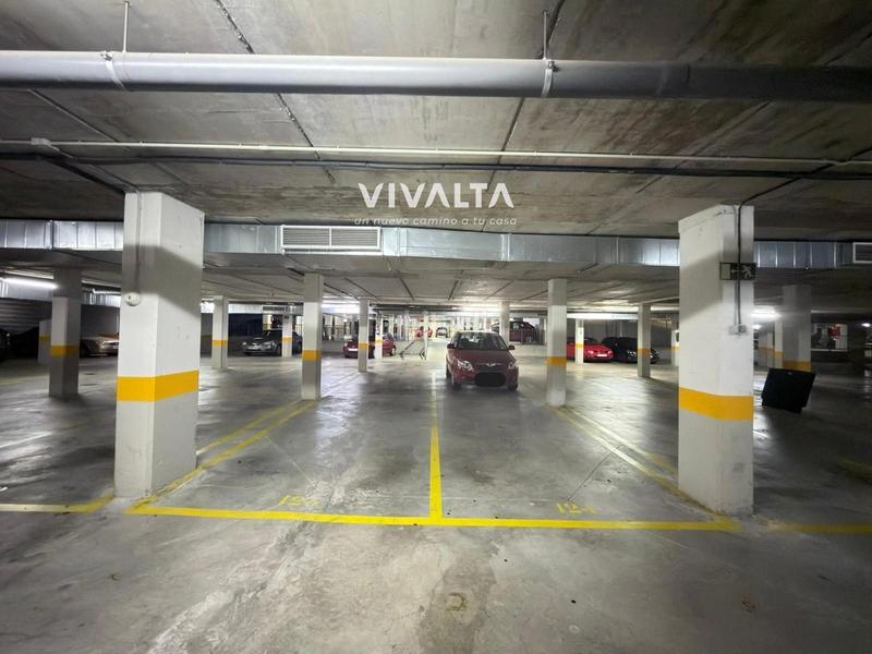 Foto 18aa2182-4f70-4c55-b818-09a3b32b82b4. Appartamento con riscaldamento parcheggio piscina in Madrid