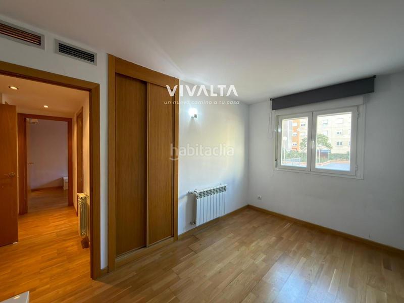Foto efd85b0c-9a2a-4915-90ff-4420f7917f46. Appartamento con riscaldamento parcheggio piscina in Madrid
