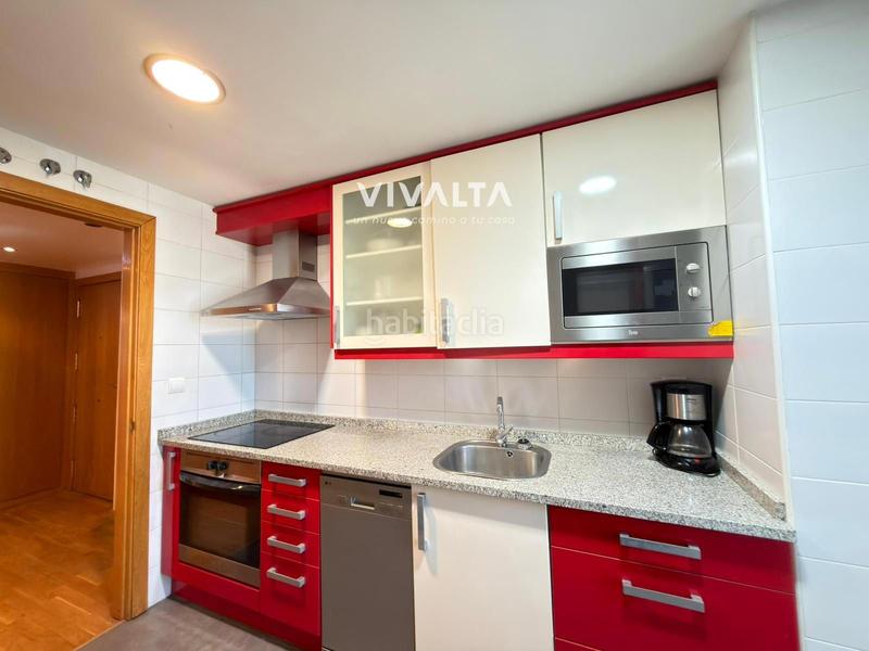 Foto f23445be-16a2-4b11-8df7-0696297c2727. Appartamento con riscaldamento parcheggio piscina in Madrid