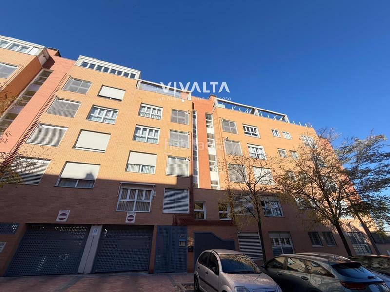 Foto fc3e15b8-82ee-4c09-a7a4-ed112d90cac3. Appartamento con riscaldamento parcheggio piscina in Madrid