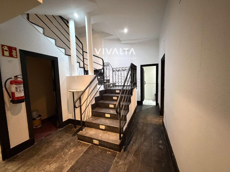 Foto 9d2aa6e4-f343-4e3b-a082-15b42c0bdd80. Local comercial a Ventas Madrid