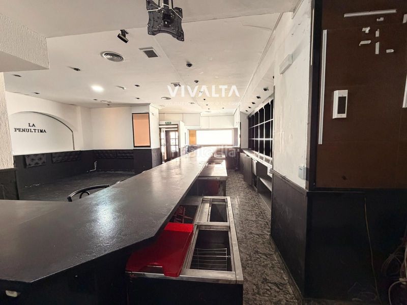 Foto dace8957-3f4b-48b8-80fa-1c80a7251e42. Local comercial a Ventas Madrid