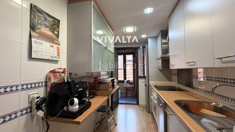 Foto 57d2c2ff-1ae8-4af0-b1f7-d83beac8b5e8. Dúplex amb calefacció aparcament piscina a San Juan Bautista Madrid