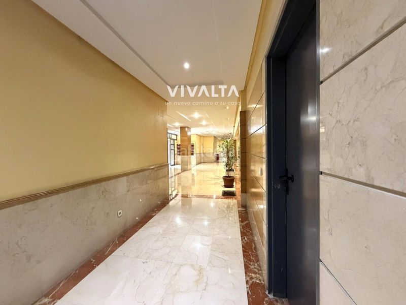 Foto 5c58664a-0762-41b6-8038-d169dc255d38. Dúplex amb calefacció aparcament piscina a San Juan Bautista Madrid