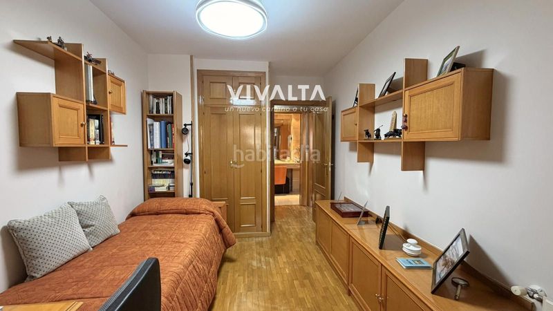 Foto 69d3b853-c432-4ee4-b085-e6ea025974ba. Dúplex amb calefacció aparcament piscina a San Juan Bautista Madrid