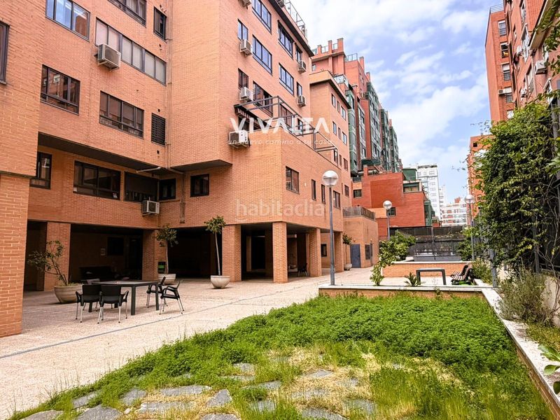 Foto b22f3e0c-54b2-4493-842a-9c7924d41ad0. Dúplex amb calefacció aparcament piscina a San Juan Bautista Madrid