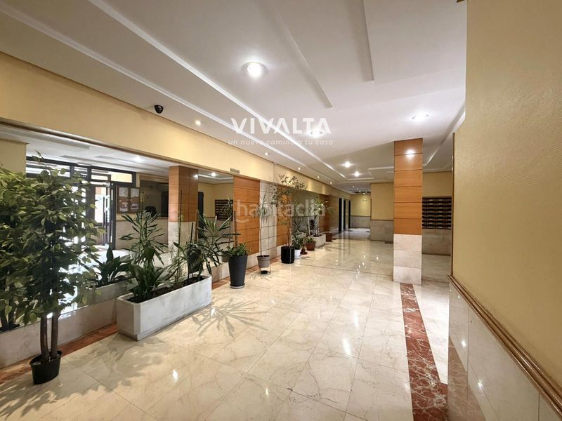 Foto c1789837-00f4-4a02-a98a-bd93cbac24f9. Dúplex amb calefacció aparcament piscina a San Juan Bautista Madrid