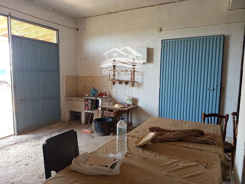 Foto 155d78b1-0143-4c84-8bde-8fa773ea29ce. Chalet con parcheggio in Onda