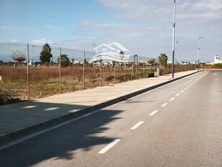 Wohngrundstück  Vicente cañada blanch. Suelo urbano residencial  vivienda unifamiliar adosada