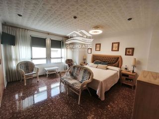 Casa  Santa elvira. La combinación perfecta vida de pueblo a solo 3 km de la playa