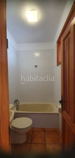 Foto 53b75e2b-17a8-428a-ba6e-a618c1a964fb. Casa adossada amb xemeneia aparcament a La Laguna San Cristóbal de La Laguna
