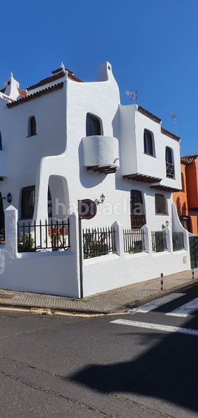 Foto 818dd228-4175-43db-aea4-a0d60c28e5c4. Casa adossada amb xemeneia aparcament a La Laguna San Cristóbal de La Laguna