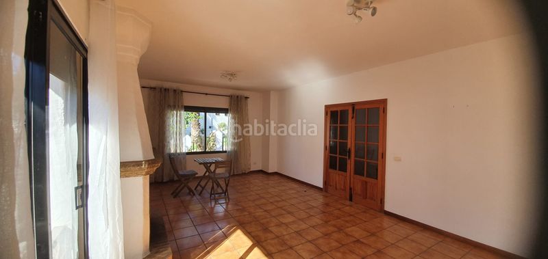 Foto df14589e-1ed8-4f93-a4e2-5252a2b1a52c. Casa adossada amb xemeneia aparcament a La Laguna San Cristóbal de La Laguna
