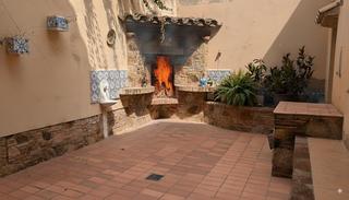 Maison à Eixample. Casa unifamiliar en zona cèntrica i tranquil·la – a només 3 minu